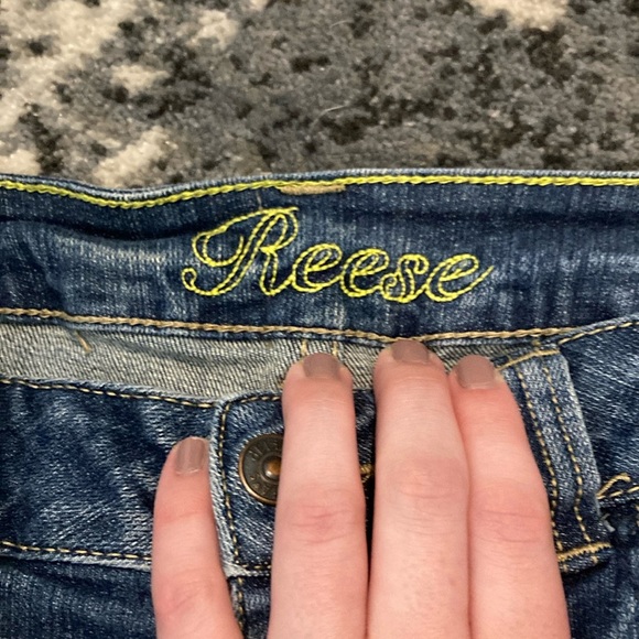 dELiA*s Jean Shorts - Picture 2 of 5